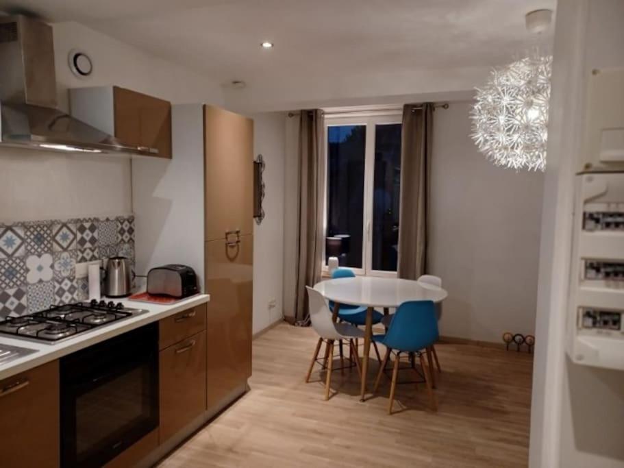 베튠 Le Duplex Saint Pry 아파트 외부 사진